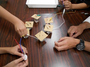 写真：7月29日「電気って、どうやってできるの？」