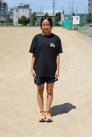 写真:インタビューの様子