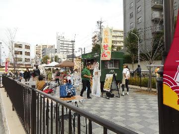 写真:尾頭橋にぎわいマルシェの昨年の様子1