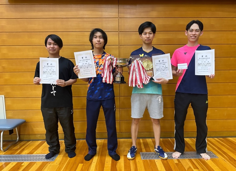 男子シングルス受賞者の写真