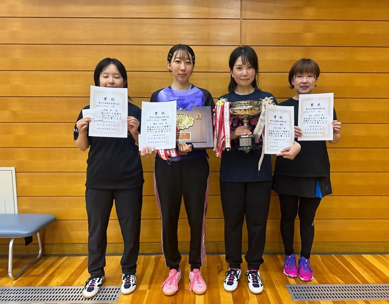 女子シングルス受賞者の写真