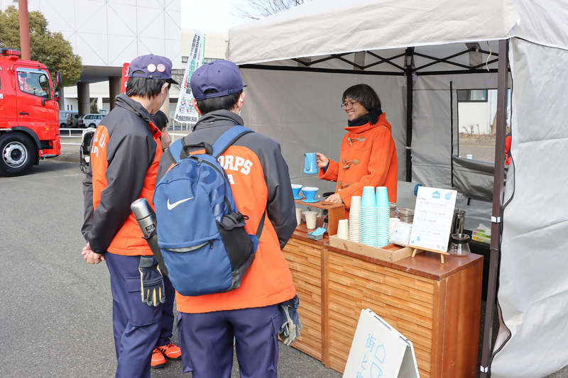 写真：キッチンカー・飲食ブース