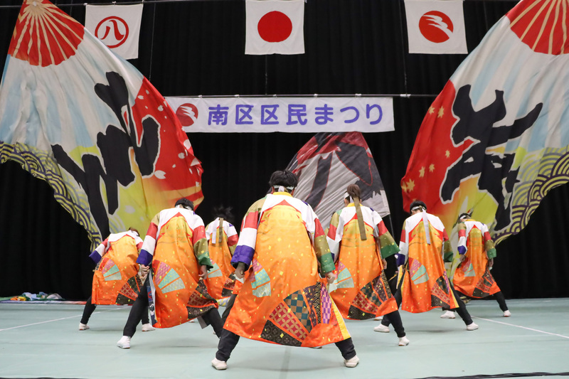 写真：パフォーマンスステージ