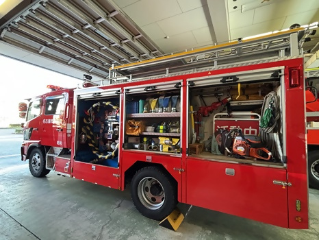 2タンク車（左からの写真）