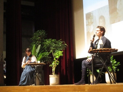 トークショーの写真