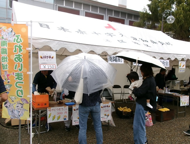 模擬店の出店の様子