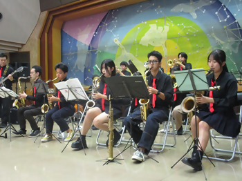 写真：オープニング演奏