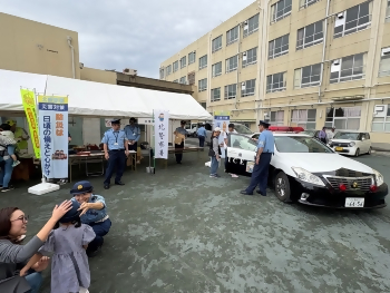写真：パトカー