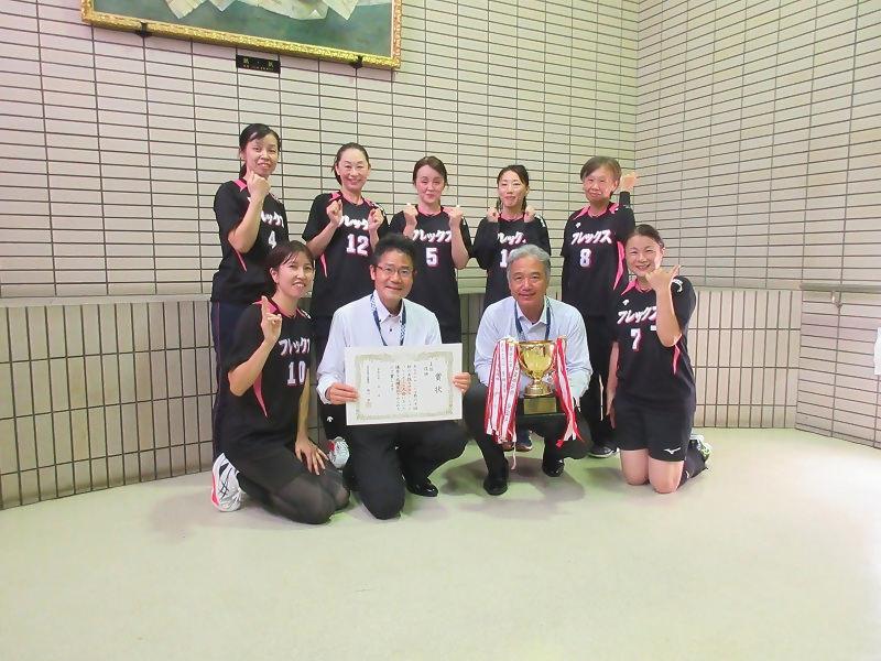 夏組優勝「フレックス」の写真