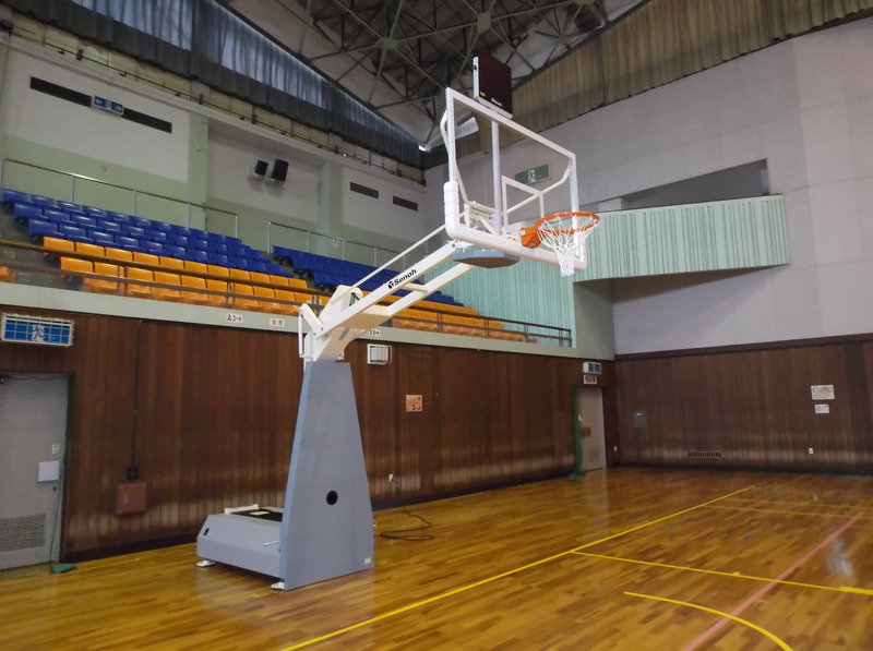 写真：名古屋市体育館バスケットゴール