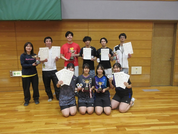 写真：各種目優勝ペア