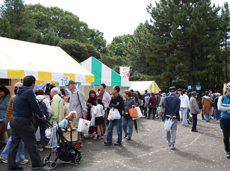 写真：もーやっこお菓子まつりブースの様子1