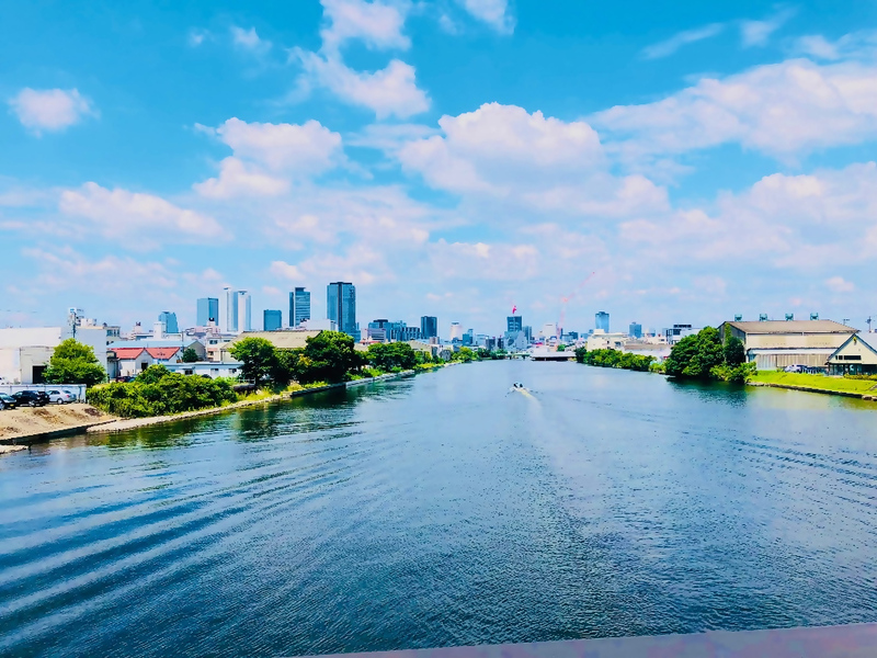 中川運河にかかる長良橋から名古屋駅方面