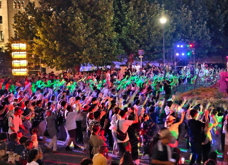 鶴舞公園夏祭りの様子