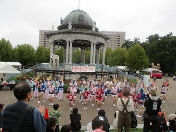 写真：阿波おどり