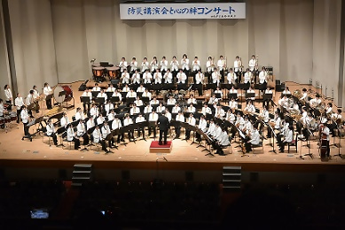 画像：京都橘高校吹奏楽部の演奏の様子