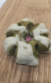 桜MOCHIあんぱんの写真