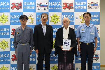 栄学区防災安心まちづくり委員会と宗教法人朝日神社との大規模災害時の支援協力覚書締結の写真