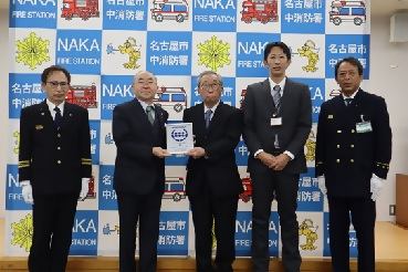 老松学区防災安心まちづくり委員会とグレイスフル上前津との大規模災害時の支援協力覚書締結の写真