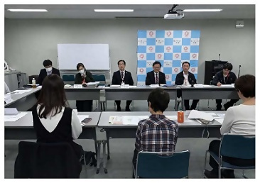 画像：懇談会の様子