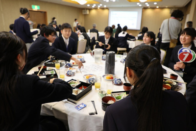 夕食交流会の様子
