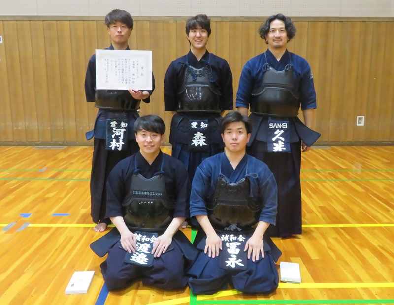 写真：団体戦　加盟団体の部の準優勝チーム