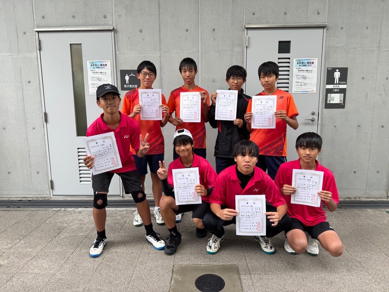 中学男子の部入賞者の皆さんの写真