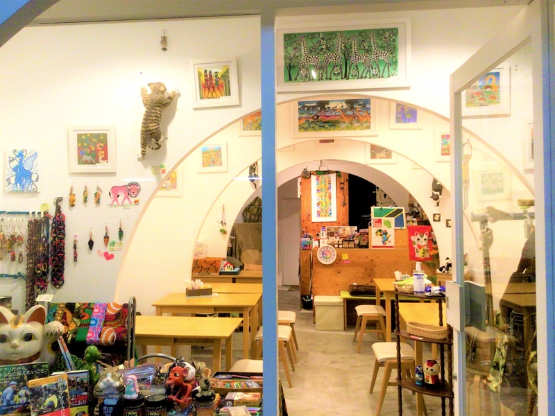 アフリカ雑貨&カフェギャラリー バオバブの木