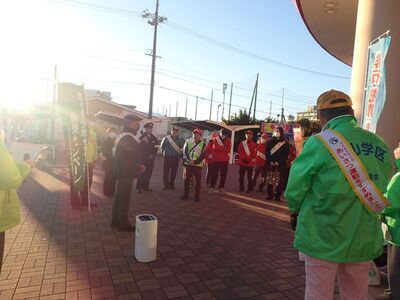 写真：キャンペーンの説明をする様子