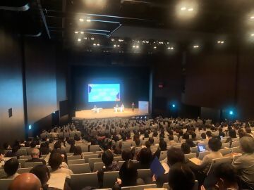 写真：講演会の様子
