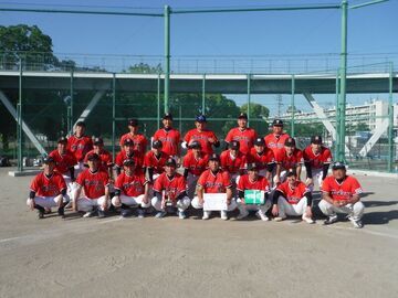 優勝チームの写真