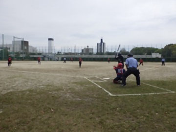 ソフトボール大会の様子の写真