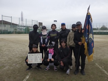 優勝したうえだチームの写真