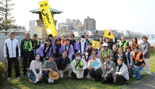 画像：運営の皆さんの集合写真