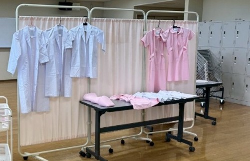 画像：なりきり歯医者さんの白衣の衣装