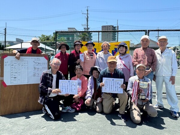 優勝した矢田学区の写真