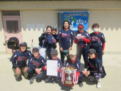 写真：女子の部優勝チーム