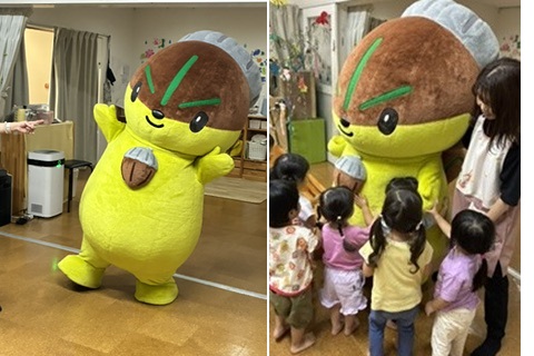 ひなた保育園七夕まつりに参加するモリスちゃんの写真