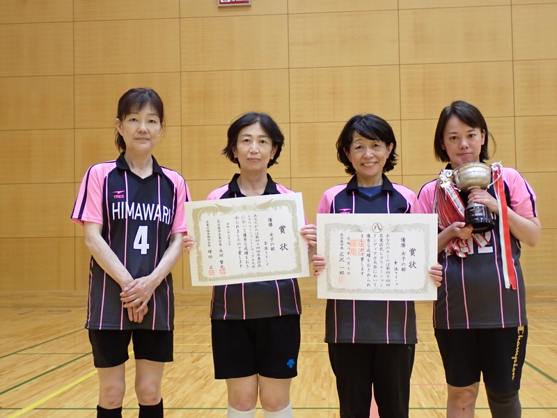 写真:女子の部 優勝 香流クイーン