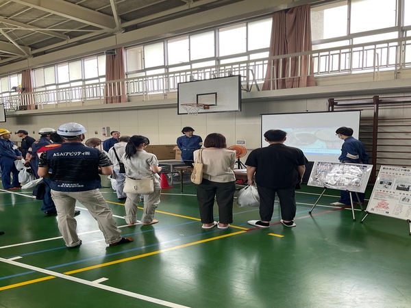 地下式給水栓取扱訓練の写真