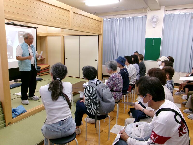 防災講話を聞いている様子