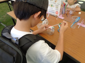 写真：実験・工作の様子