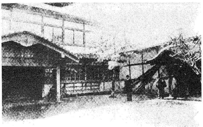 最初の市庁舎の写真