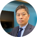大平 英二氏