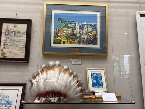 壁掛けの展示品などの写真