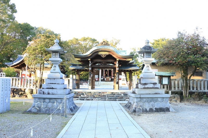 城山八幡宮参道の写真
