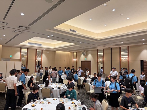 陸前高田市の中学生との夕食会・交流会の様子