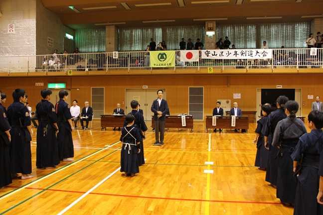 開会式の様子の写真