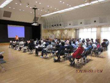 令和7年度育成会長等研修会開会式の様子です。