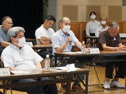 ご意見を言われる区政協力委員協議会副議長